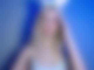 LuciaLittle's Live Sex Cam Show