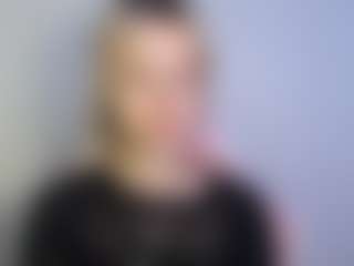 LuciaLittle's Live Sex Cam Show