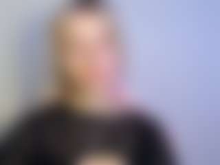 Live cam show with LuciaLittle - Cuckold on Soda Cam