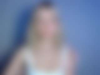 LuciaLittle's Live Sex Cam Show