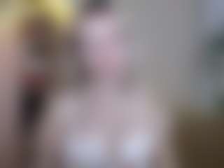LuciaLittle's Live Sex Cam Show
