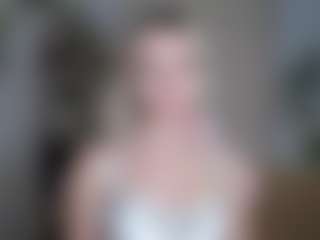 LuciaLittle's Live Sex Cam Show