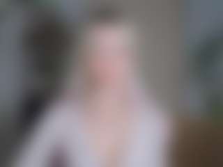LuciaLittle's Live Sex Cam Show