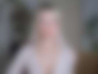 LuciaLittle's Live Sex Cam Show