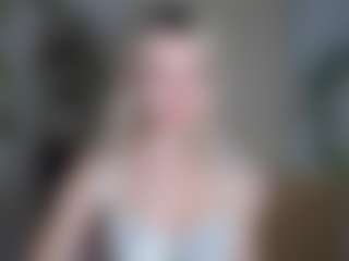 Live cam show with LuciaLittle - Body Massage on Free Soda
