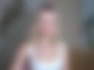 LuciaLittle's Live Sex Cam Show
