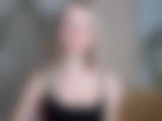 Live cam show with LuciaLittle - Upskirt on Hubzter Live