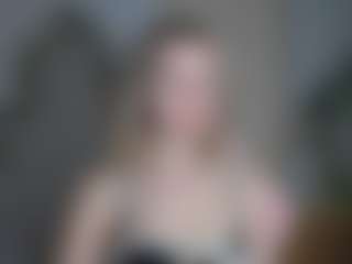 Live cam show with LuciaLittle - Cuckold on StripNow