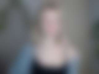 LuciaLittle's Live Sex Cam Show