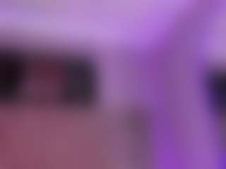 Live cam show with Vanessalombardy - White on TeamSkeetLive | colombia