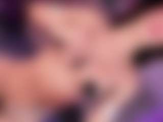 Live cam show with Vanessalombardy - HD on AdultVida.com