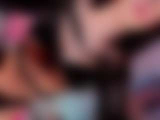 Live cam show with Vanessalombardy - Orgasm on StripNow