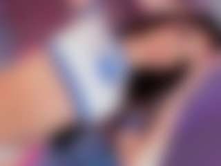 Live cam show with Vanessalombardy - Teen (18+) on Hubzter Live
