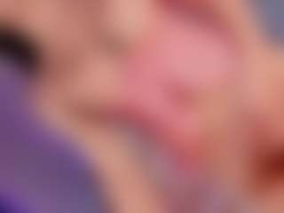 Live cam show with Vanessalombardy - White on Camsoda | colombia