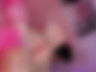 Live cam show with Vanessalombardy - Orgasm on Camsoda