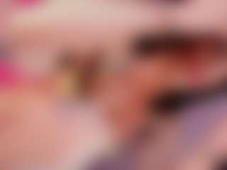 Live cam show with Vanessalombardy - Black Hair on Pornisteam.com