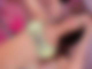 Live cam show with Vanessalombardy - Orgasm on eurowanks.com