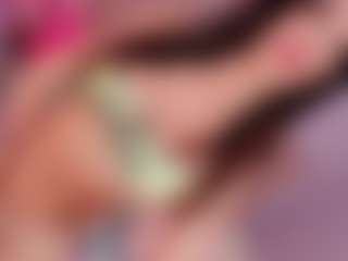 Live cam show with Vanessalombardy - White on Camsoda | colombia