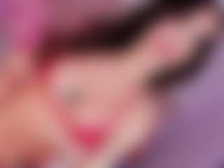 Live cam show with Vanessalombardy - Teen (18+) on SinfulBabes