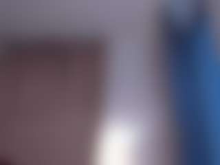 Live cam show with Avalineblanc - Average on xblisslive.com