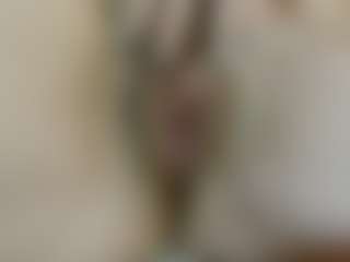 Live cam show with Lola4u - Hairy Pussy on Uber Horny