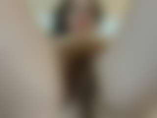Live cam show with Lola4u - Middle Aged on Camsoda