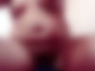 Live cam show with Lola4u - Hairy Pussy on Hubzter Live