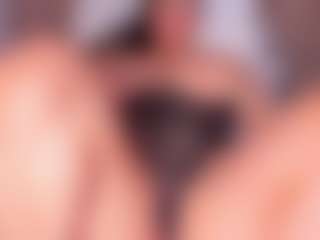 Live cam show with AlejaCute - Smoking on crypto-cams