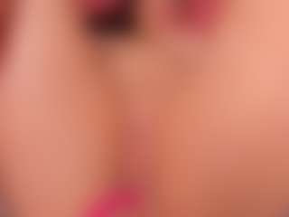 Live cam show with AlejaCute - Shaved on AdultVida.com