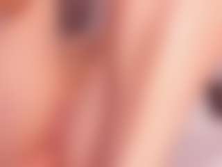 Live cam show with AlejaCute - Delicious on madthumbs