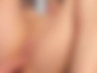 Live cam show with AlejaCute - Smoking on Camsoda