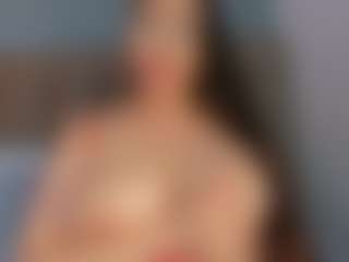 Live cam show with AlejaCute - Delicious on Camsoda