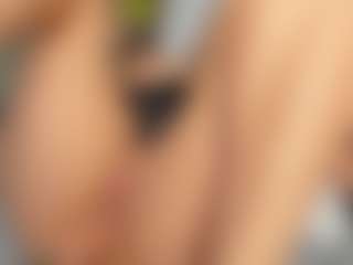 Live cam show with AlejaCute - Brown Hair Teen (18+) on Hubzter Live