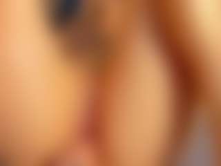 AlejaCute's Live Sex Cam Show