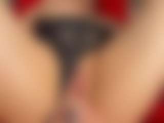 Live cam show with AlejaCute - Delicious on makecum.org