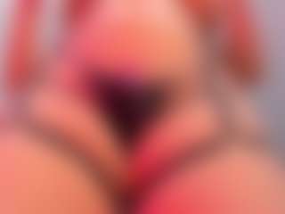 Live cam show with AlejaCute - Body Massage on Hubzter Live