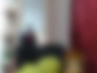 Live cam show with golden1temptation - Fingers on SinfulBabes