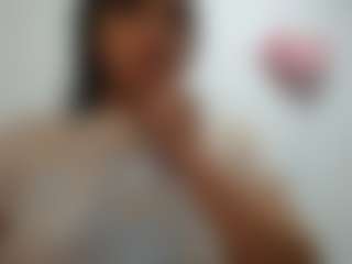 Live cam show with golden1temptation - Bikini on Camsoda