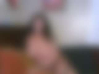 Carmen Savage MILF webcam performer live streaming