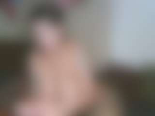 Live cam show with Carmen Savage - Shaved Pussy on crypto-cams