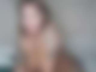 Carmen Savage MILF webcam performer live streaming