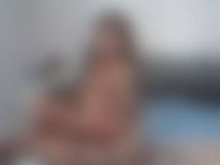 Carmen Savage MILF webcam performer live streaming