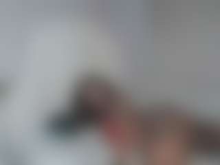 Carmen Savage MILF webcam performer live streaming