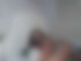 Live cam show with Carmen Savage - Lovense Middle Aged on Camsoda