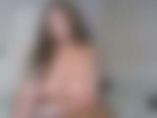 Live cam show with Carmen Savage - Lovense MILF on makecum.org