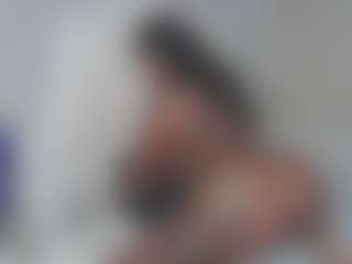 Live cam show with Carmen Savage - Brown Eyes on live18s.com