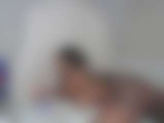 Live cam show with Carmen Savage - Brown Eyes on googirlz