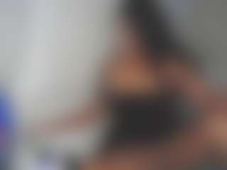 Live cam show with Carmen Savage - Gamer Mature on Camming Site