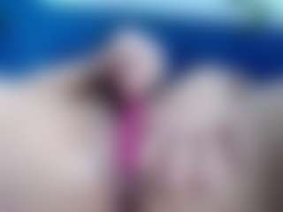 cherry-lov3's Live Sex Cam Show