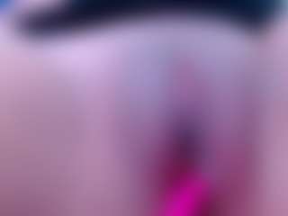 cherry-lov3's Live Sex Cam Show